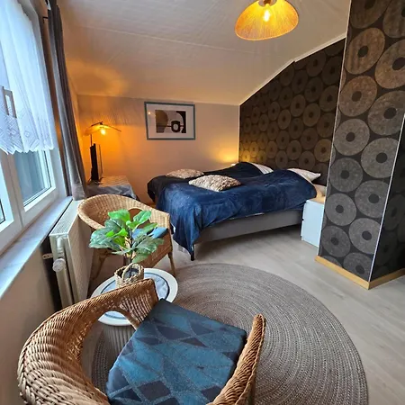 Casa Andrea Δωμάτια σε οικογενειακή κατοικία St. Vith